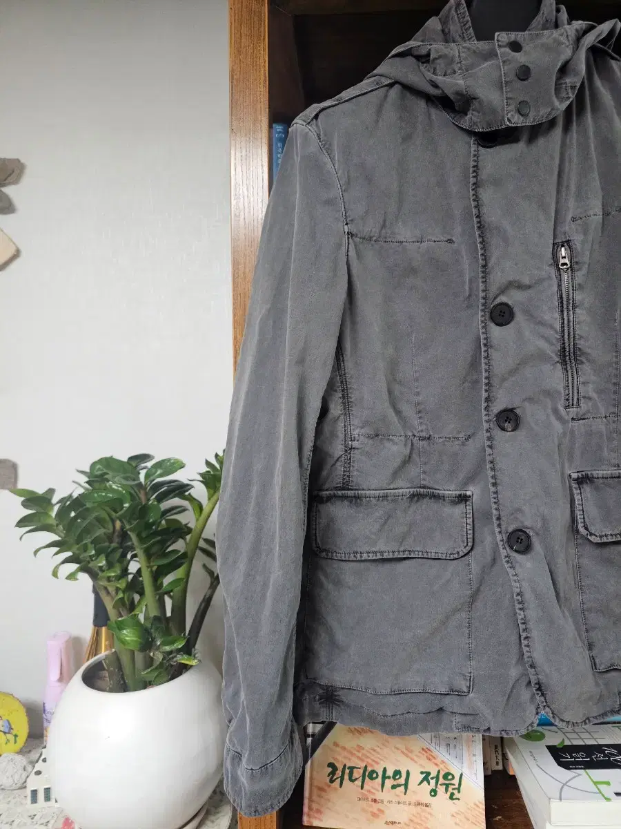 thumbnail-4